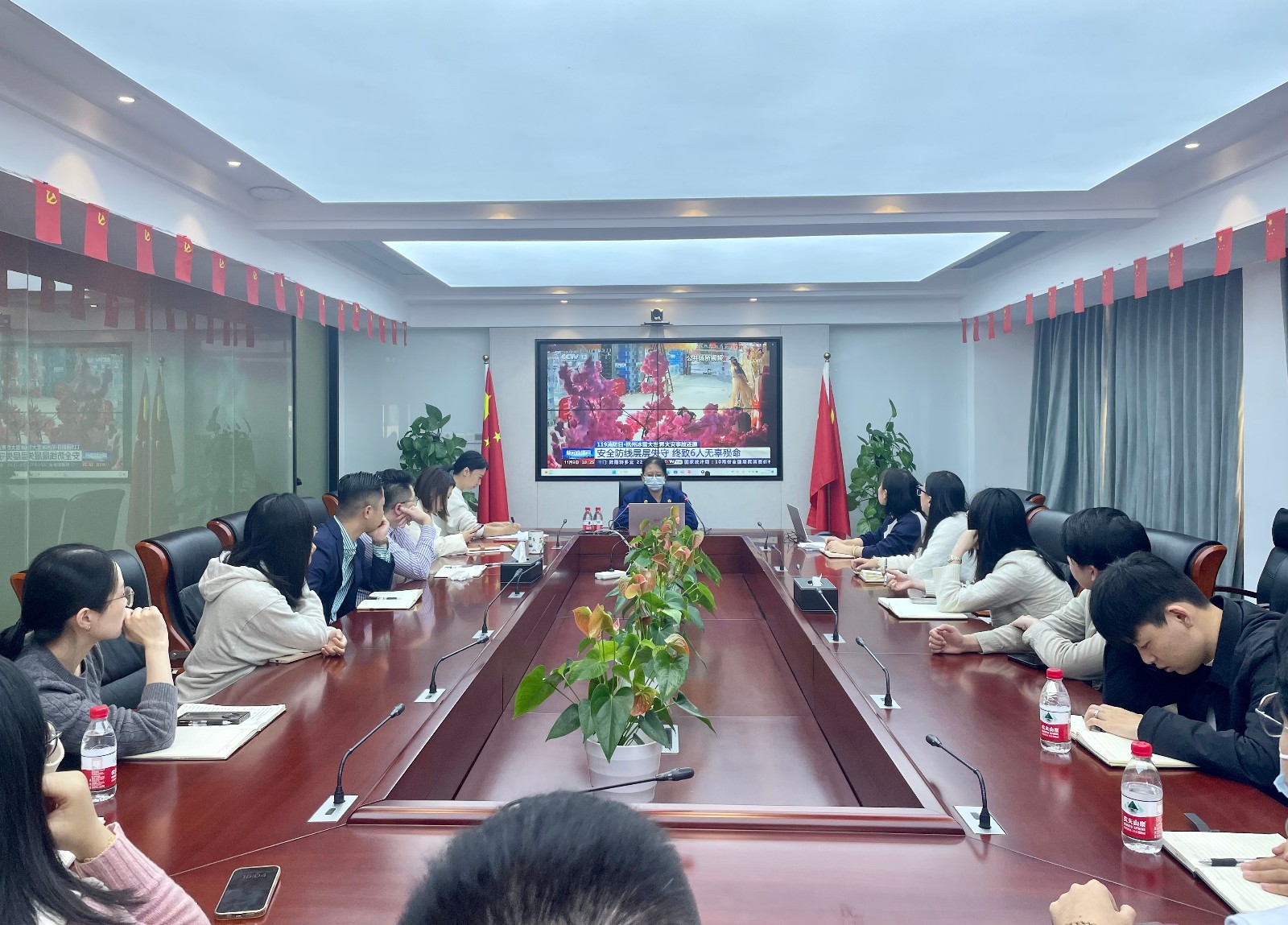 1701167842542952.jpg 安全消防知識(shí)培訓(xùn).jpg