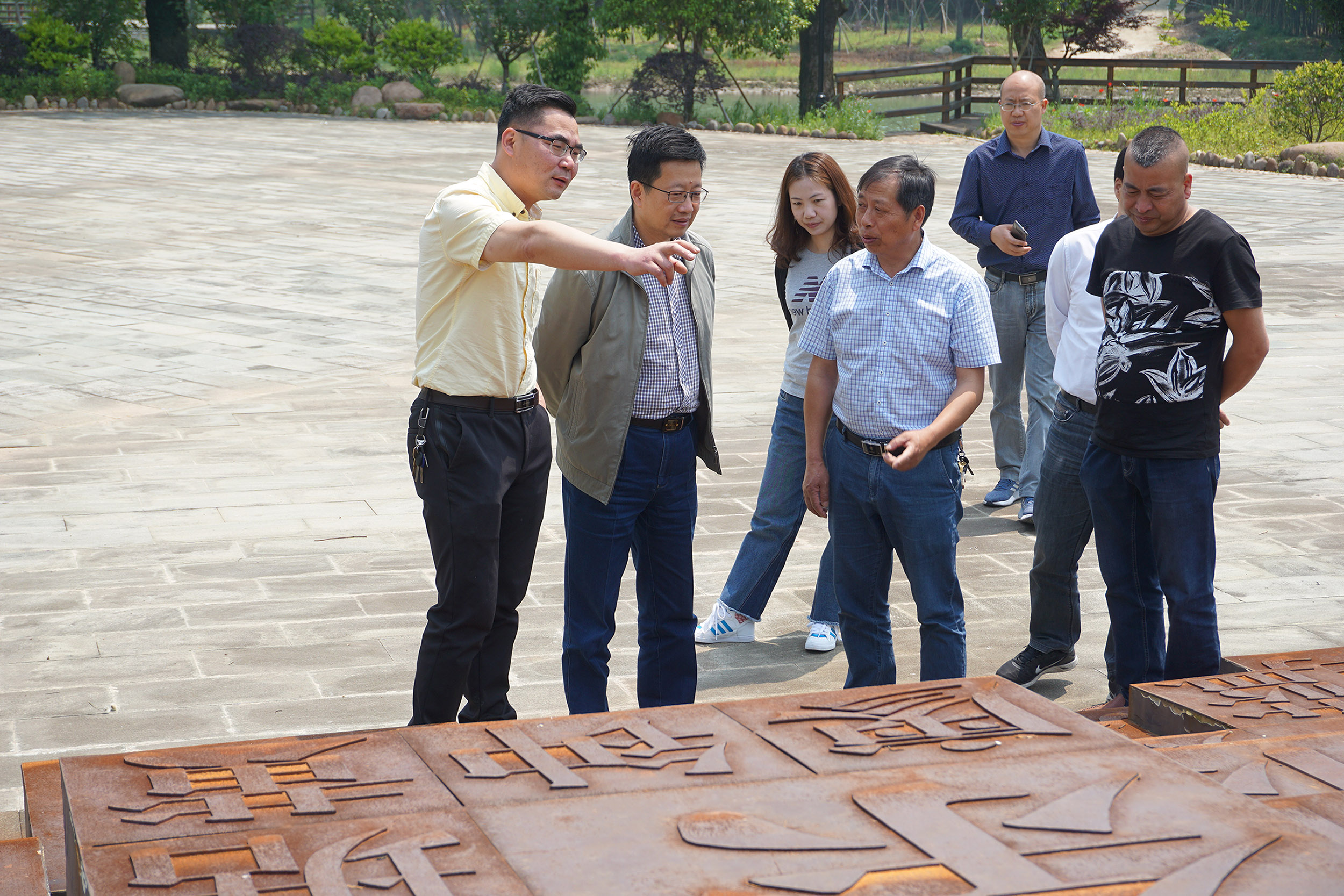 集團公司開展“千企結(jié)千村、消滅薄弱村”專項行動