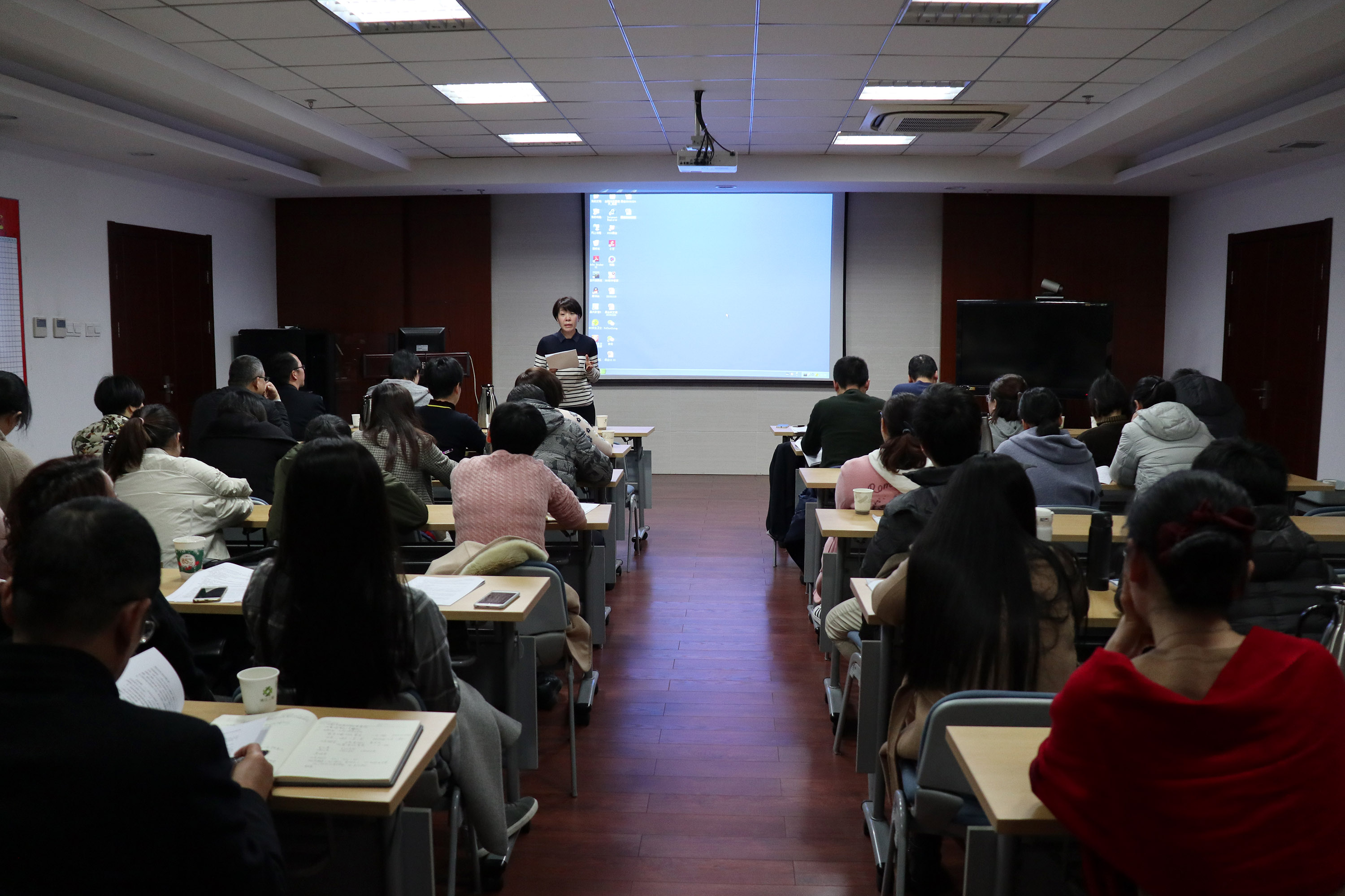 集團(tuán)公司召開(kāi)年度財(cái)務(wù)決算工作暨財(cái)務(wù)報(bào)銷培訓(xùn)會(huì)議