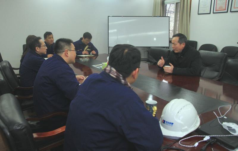 集團(tuán)公司黨委書記總經(jīng)理虞岳明一行來(lái)申達(dá)進(jìn)行新春慰問(wèn)