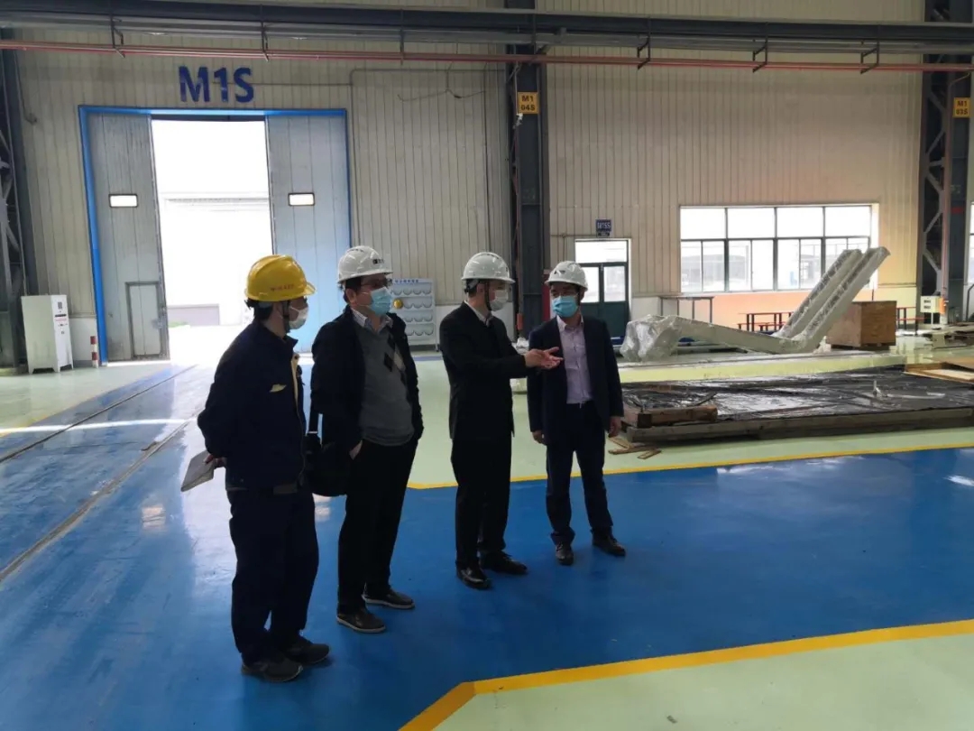 集團公司黨委委員、副總經(jīng)理酈幾寧一行赴德清申達調(diào)研指導(dǎo)