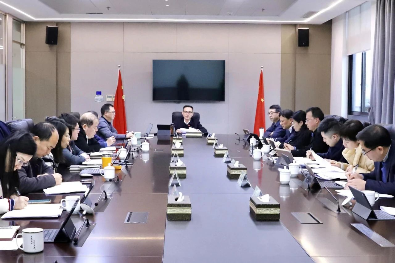 省二輕集團(tuán)傳達(dá)貫徹全國兩會精神