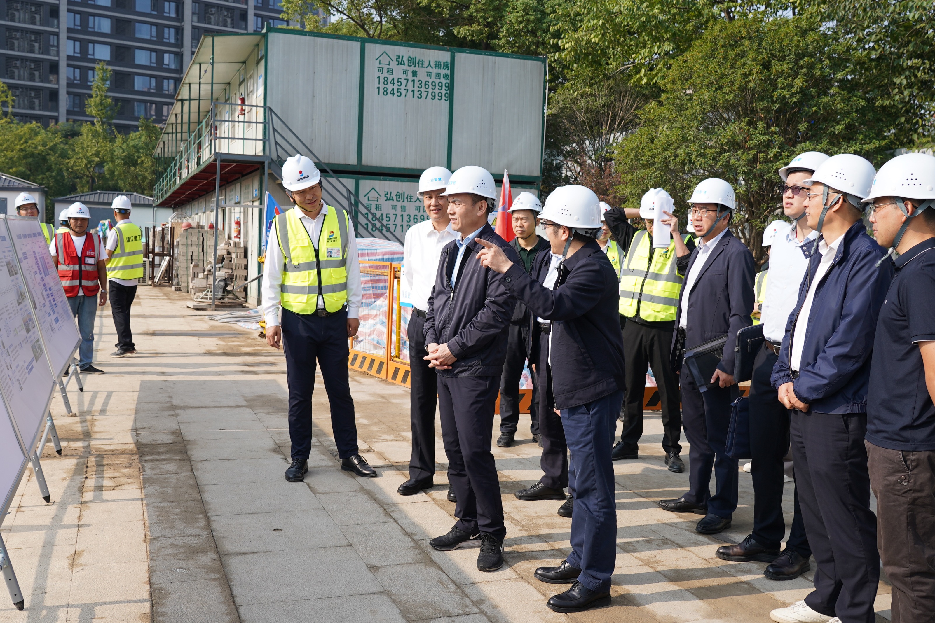 孫哲君一行專題調(diào)研浙江省智能船舶創(chuàng)新中心項(xiàng)目