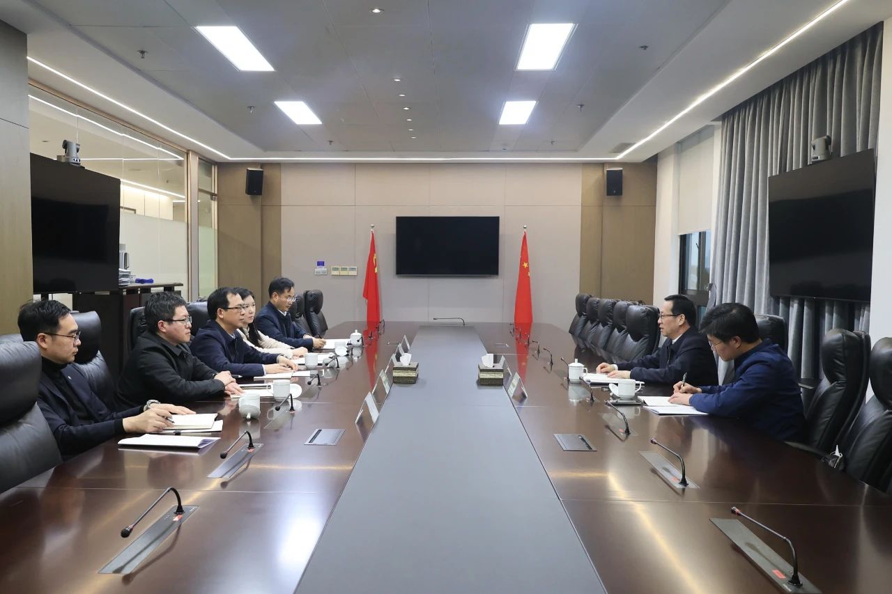 省國資委黨委專職副書記蒲曉斌到省二輕集團(tuán)調(diào)研